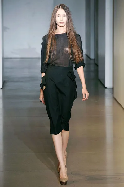 Look 14